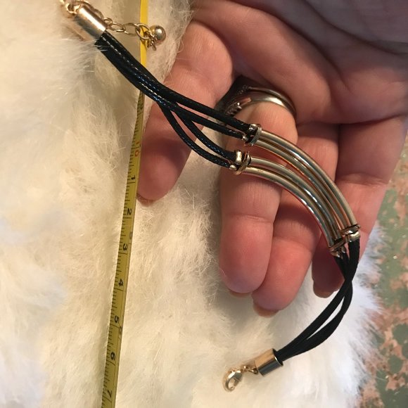 METAL GOLD AND BLACK VINYL BRACELET NWT - Picture 9 of 9